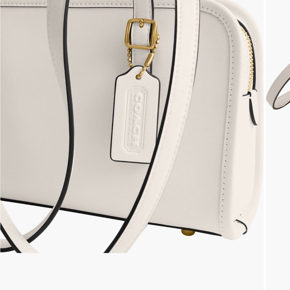 Coach White Swing Zip Bag in Chalk
